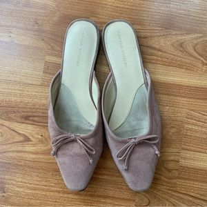 3/$20 ADRIENNE VITTADINI mauve flats mules